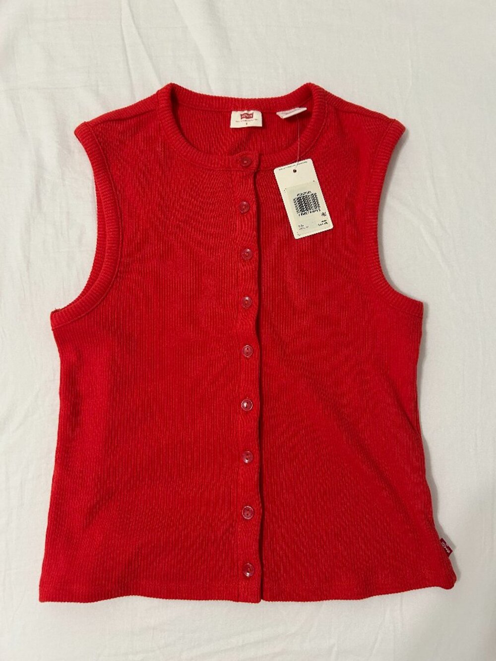 NWT Levi's Sleeveless Button Up